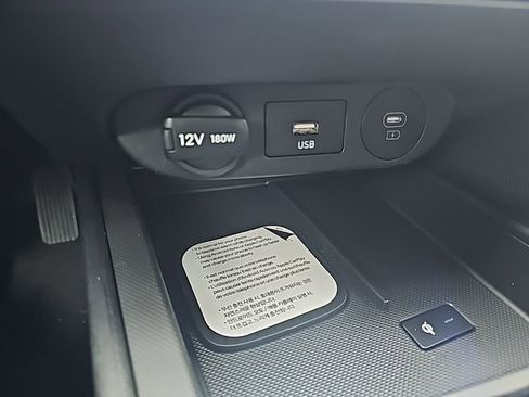 New 2026 Hyundai Elantra Limited FWD image 21
