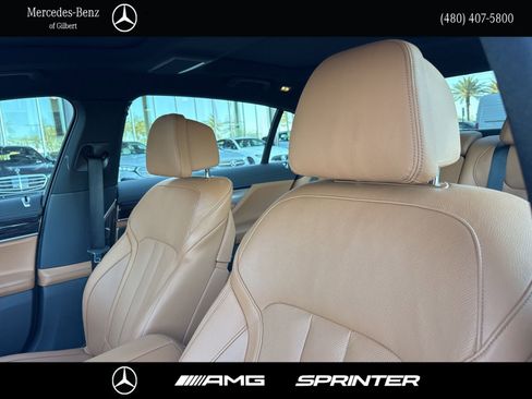 Used 2022 BMW 740i w/ M Sport Package RWD image 17