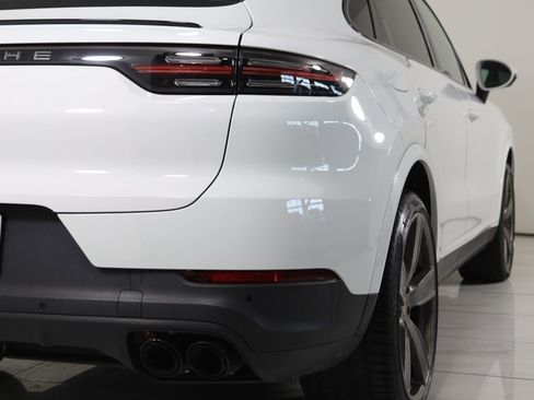 Used 2023 Porsche Cayenne Coupe image 91