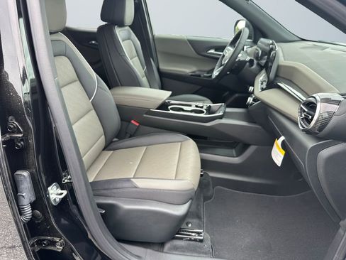 New 2026 Chevrolet Equinox LT AWD/4WD image 15