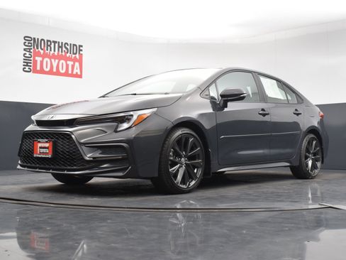 Used 2024 Toyota Corolla SE w/ SE Premium Package FWD image 32