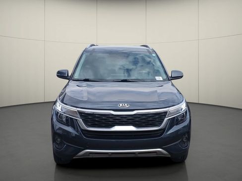 Used 2021 Kia Seltos S AWD/4WD image 2