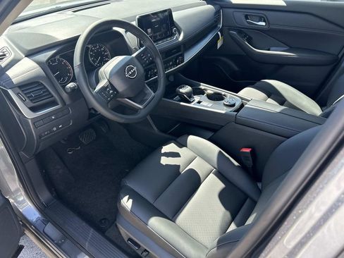 New 2026 Nissan Rogue SV AWD/4WD image 14