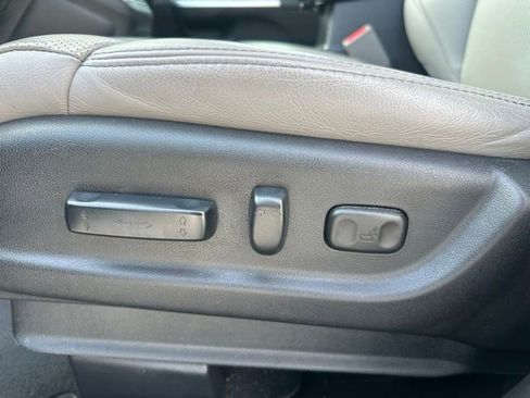 Used 2016 Honda CR-V Touring image 29