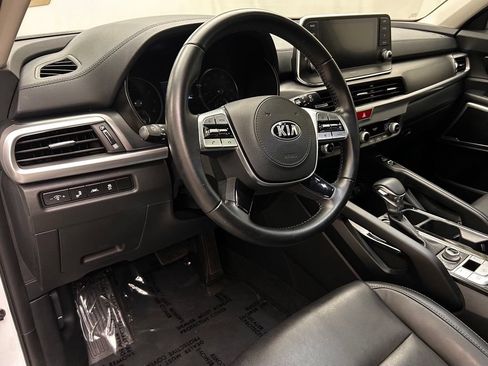 Used 2020 Kia Telluride S w/ S 8 Passenger Seating Package AWD/4WD image 11