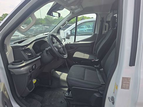 Used 2025 Ford Transit 250 Low Roof w/ Exterior Upgrade Package RWD image 4