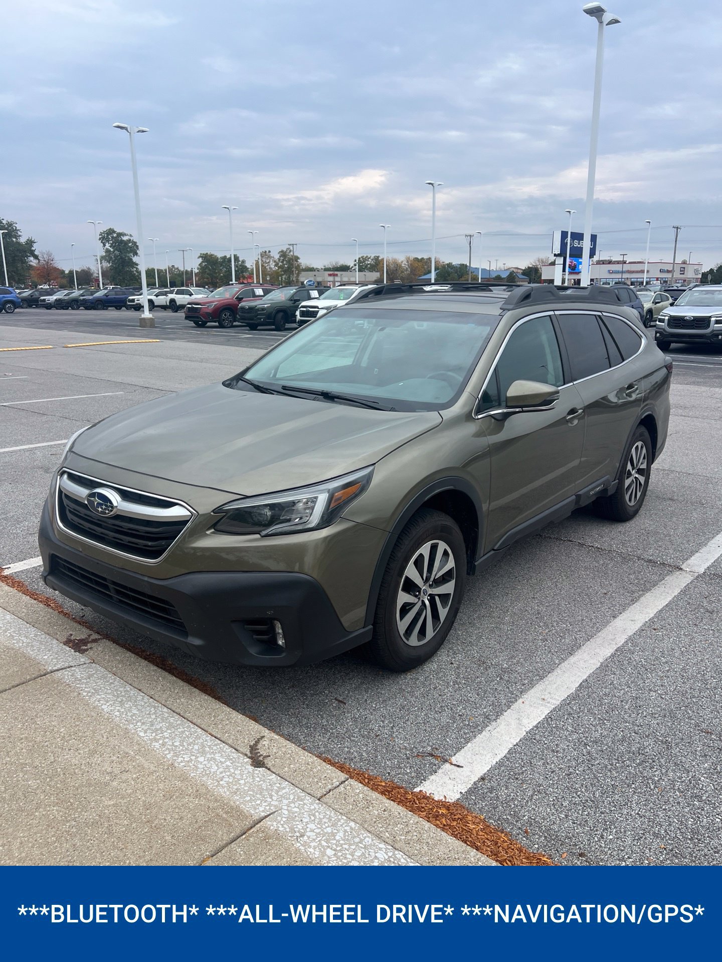 Used 2021 Subaru Outback Premium w/ Popular Package #1 AWD/4WD image 2