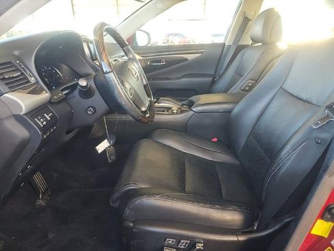 Used 2014 Lexus LS 460 w/ Comfort Package image 11