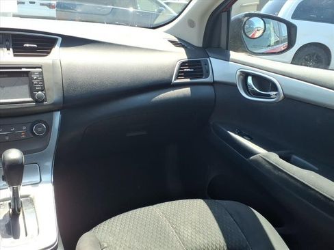 Used 2013 Nissan Sentra SR w/ Driver Pkg FWD image 6