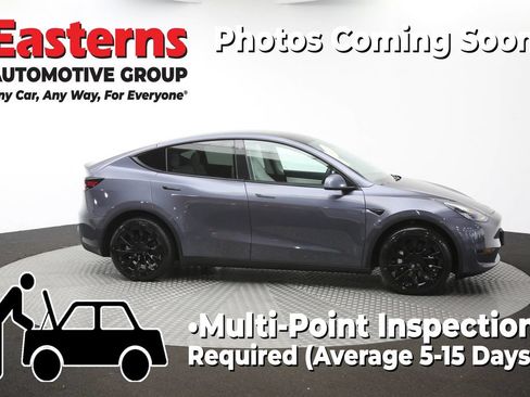 Used 2022 Tesla Model Y Long Range AWD/4WD image 42