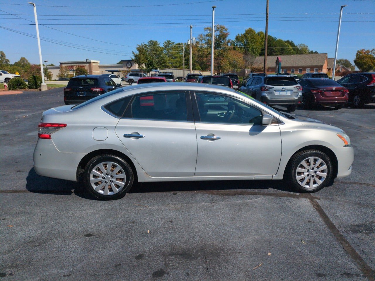 Used 2015 Nissan Sentra SV FWD image 8