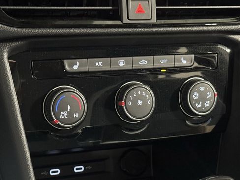 New 2025 Volkswagen Taos S image 16