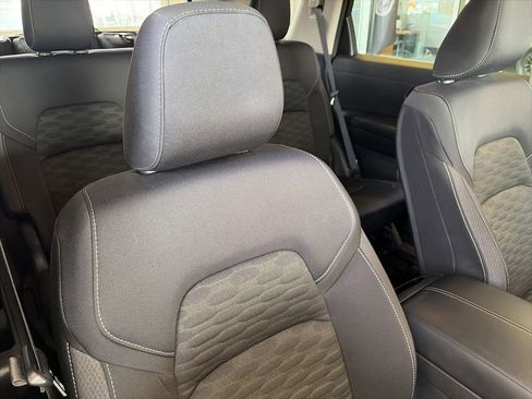 Used 2023 Nissan Pathfinder SV w/ Cargo Package AWD/4WD image 26