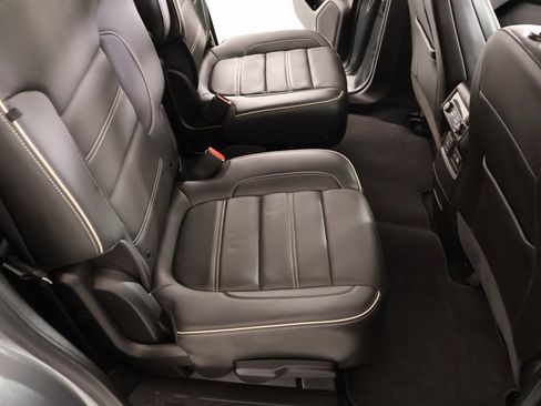 Used 2023 GMC Acadia Denali w/ Denali Technology Package image 15