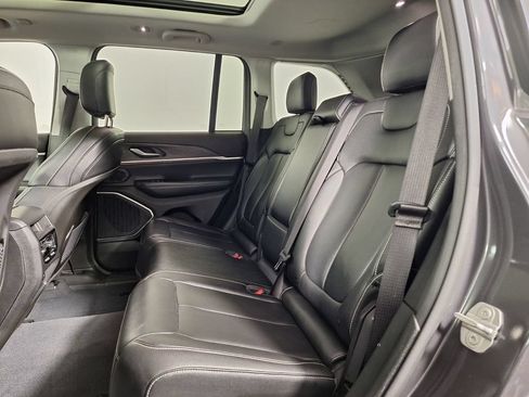 Used 2023 Jeep Grand Cherokee 4WD 4xe image 24