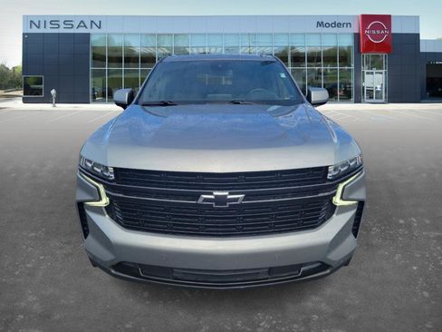 Used 2024 Chevrolet Suburban RST image 2
