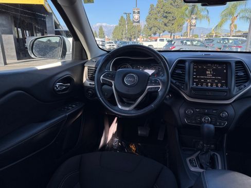 Used 2017 Jeep Cherokee 75th Anniversary image 22