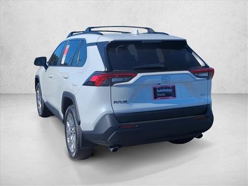 Used 2025 Toyota RAV4 XLE Premium w/ Weather Package FWD image 7