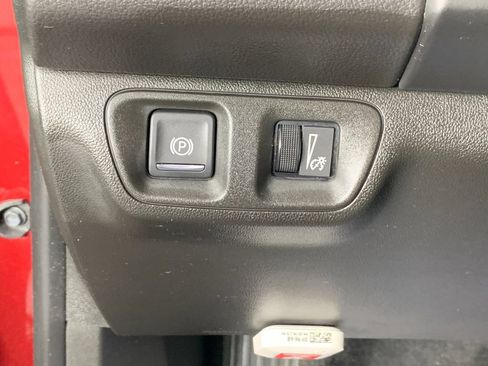 Used 2017 GMC Acadia Denali AWD/4WD image 16