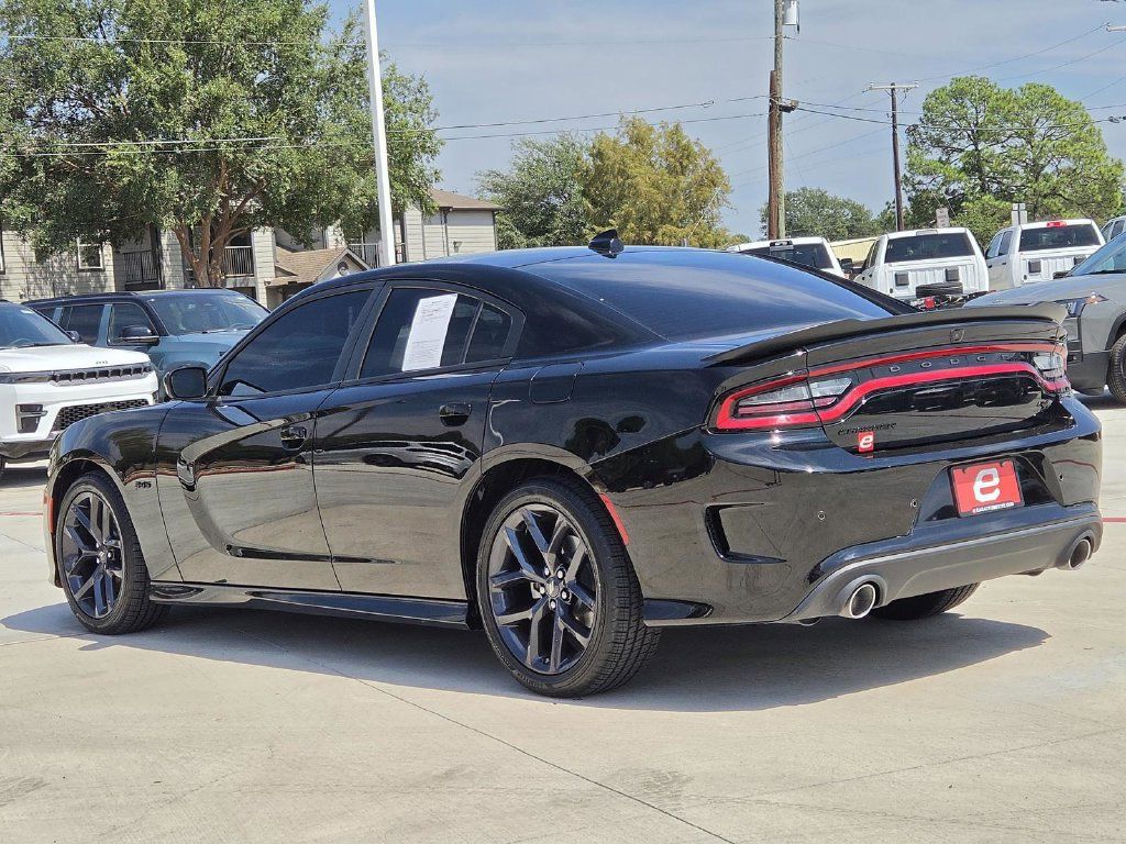 Used 2023 Dodge Charger R/T w/ Blacktop Package RWD image 5