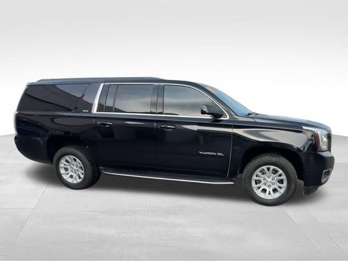 Used 2019 GMC Yukon XL SLT AWD/4WD image 9