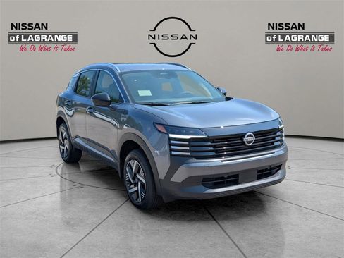 New 2026 Nissan Kicks SV image 3