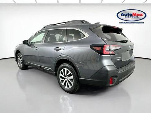Used 2022 Subaru Outback Premium AWD/4WD image 2