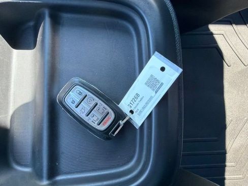 Used 2018 Chrysler Pacifica Touring-L w/ Premium Audio Group FWD image 42