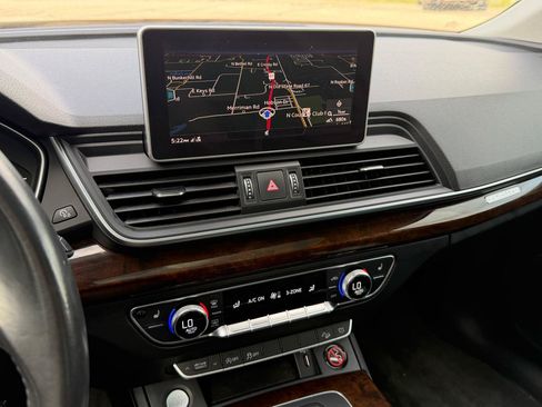 Used 2018 Audi Q5 2.0T Premium AWD/4WD image 12