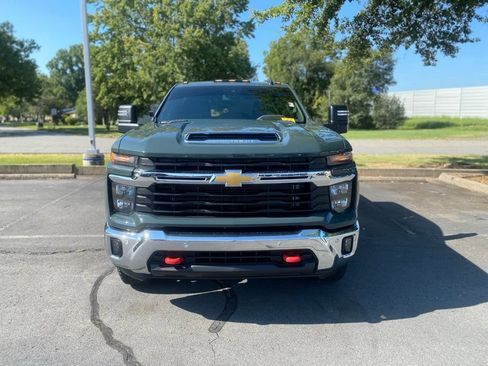 Used 2026 Chevrolet Silverado 2500 LT w/ All Star Edition AWD/4WD image 2
