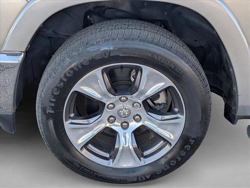 Used 2019 RAM 1500 Laramie image 9