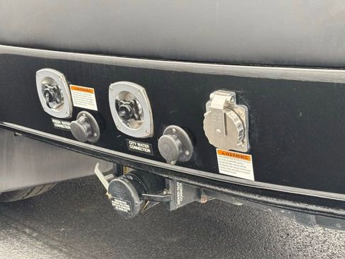 Used 2021 Mercedes-Benz Sprinter 3500 image 18