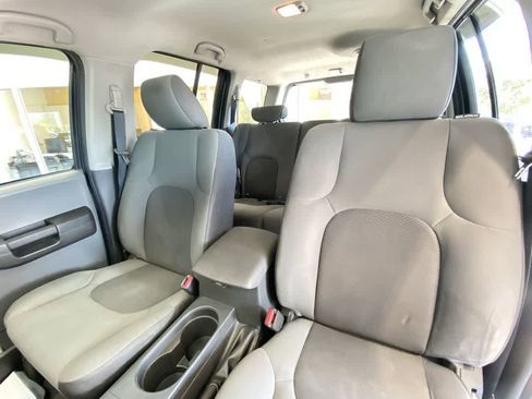 Used 2010 Nissan Xterra S AWD/4WD image 14