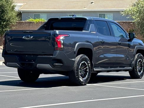 Used 2026 Chevrolet Silverado EV Trail Boss AWD/4WD image 11
