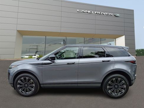 Used 2026 Land Rover Range Rover Evoque S AWD/4WD image 6