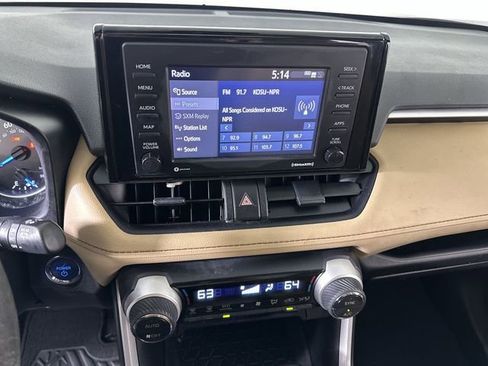 Used 2022 Toyota RAV4 XLE w/ Convenience Package AWD/4WD image 13