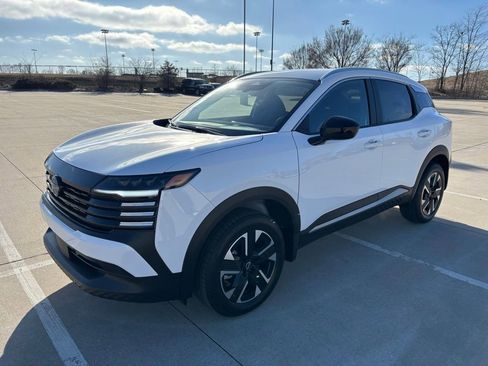 New 2026 Nissan Kicks SV w/ Cold Weather Package image 2