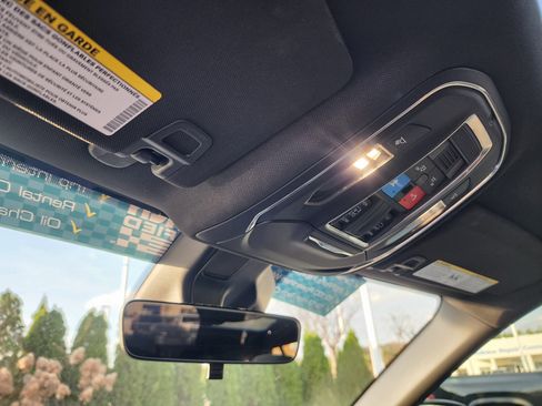 Used 2025 Jeep Grand Cherokee Laredo X image 37