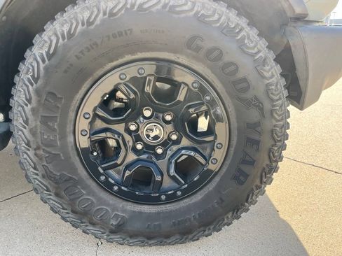 Used 2024 Ford Bronco Big Bend AWD/4WD image 8