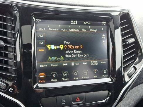 Certified 2019 Jeep Cherokee Limited w/ Luxury Group image 22