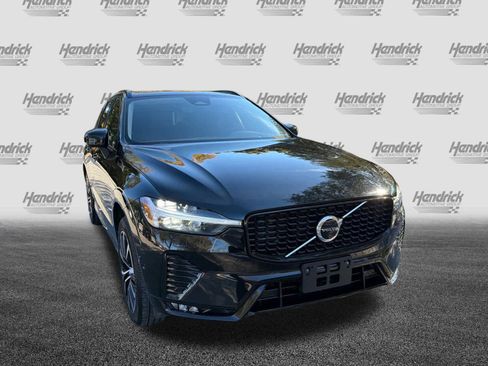 Certified 2025 Volvo XC60 B5 Plus image 40