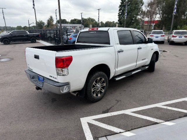 Used 2013 Toyota Tundra 4x4 CrewMax w/ SR5 Pkg image 13
