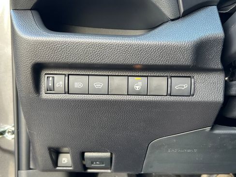 New 2025 Toyota RAV4 XLE image 21