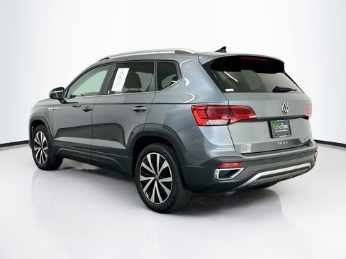 Used 2023 Volkswagen Taos SE w/ Panoramic Sunroof Package AWD/4WD image 5