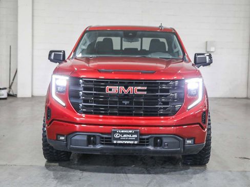 Used 2022 GMC Sierra 1500 Elevation w/ Elevation Premium Package image 2