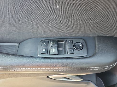 Used 2019 Dodge Challenger SXT RWD image 23