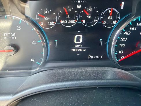 Used 2018 GMC Sierra 2500 Denali w/ Duramax Plus Package AWD/4WD image 5