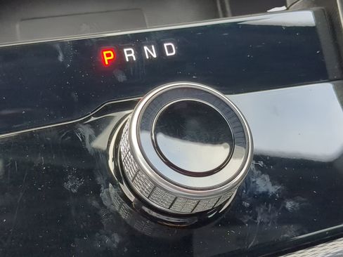 Used 2025 Jeep Grand Cherokee L Laredo image 54