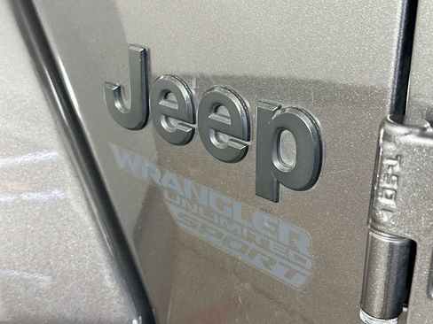 Used 2020 Jeep Wrangler Unlimited Sport S AWD/4WD image 7