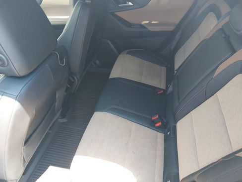 Used 2025 Chevrolet Equinox ACTIV w/ Safety and Technology Package FWD image 35